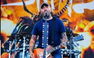 Aaron Lewis