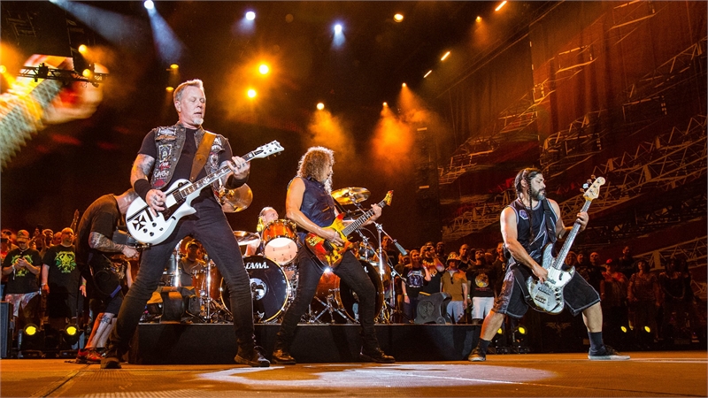 Keep the Faith: 80s and 90s Rock Bands Still Ruling the Stage