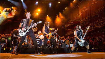 Keep the Faith: 80s and 90s Rock Bands Still Ruling the Stage